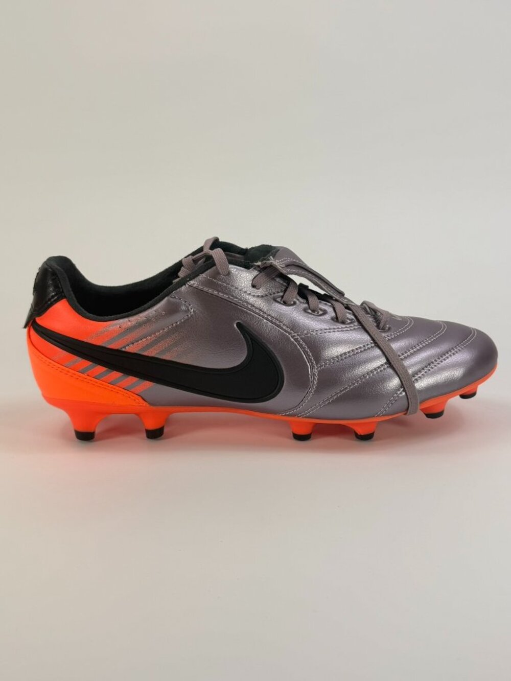 Nike Tiempo Ligera Pro FG Low 'Bleached Total Orange Black' IO4401-500 size 9.5